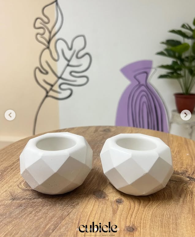 Circular Pot (Geometric)