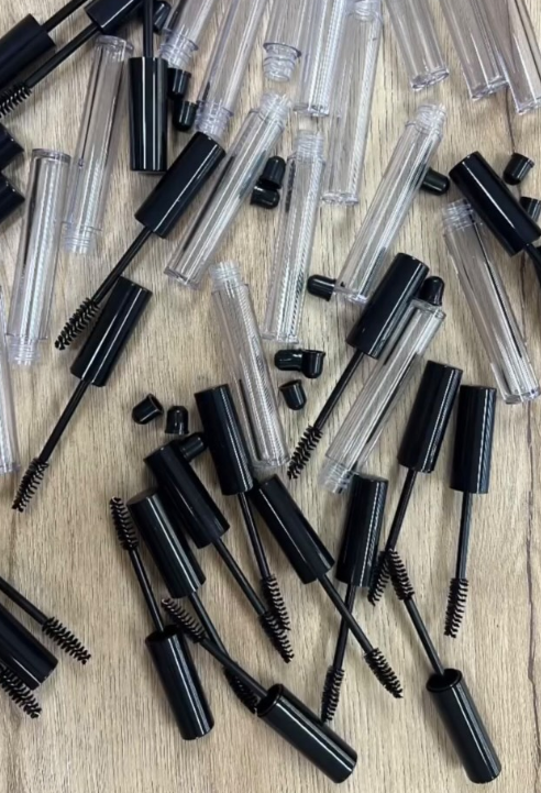 Mascara Containers