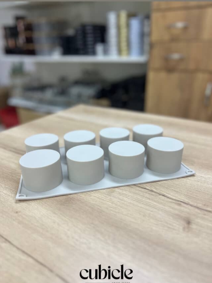 6 Grid Cylindrical Mold
