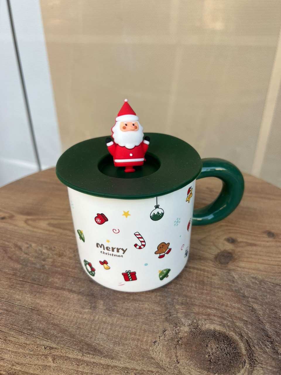 Christmas Mug with Santa Lid - Cubicle Home LB