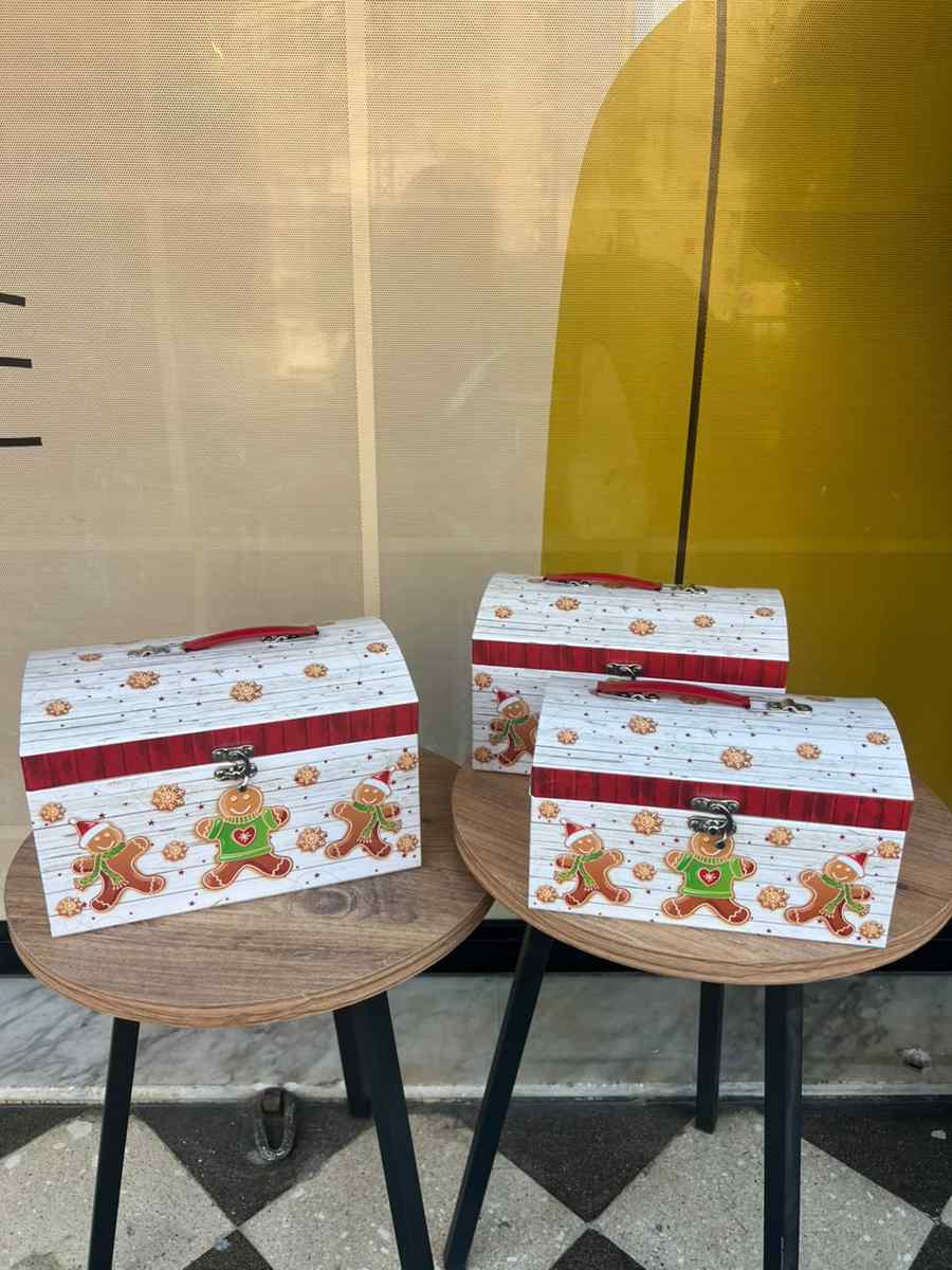 Gingerbread Mini Suitcase Gift Box - Cubicle Home LB
